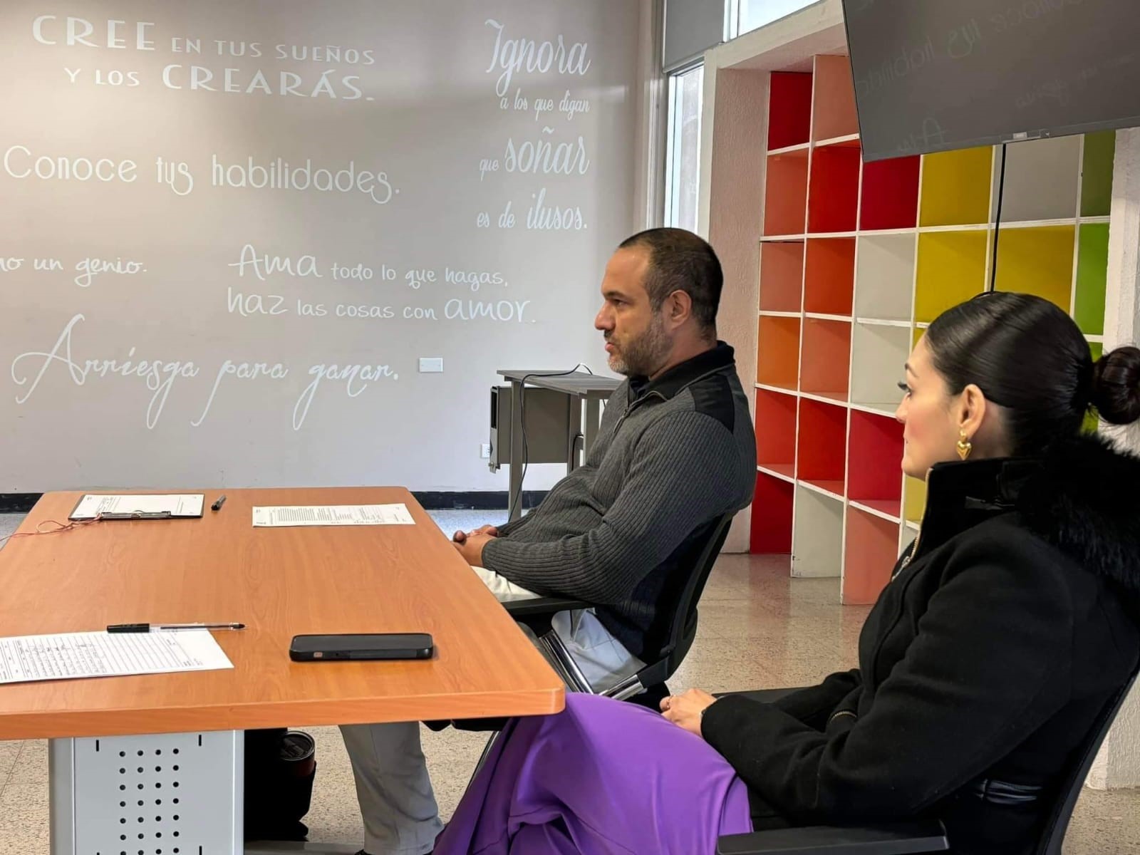 Sesión de capacitación ISO con equipo de trabajo